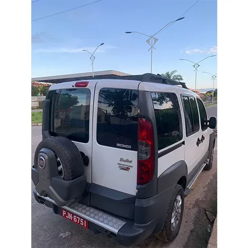 Van da JR Viagem e Turismo usada nos translados e passeios